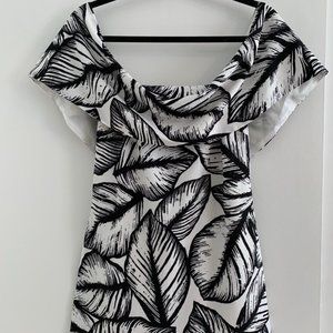 LAVISH ALICE off the shoulder print top US6